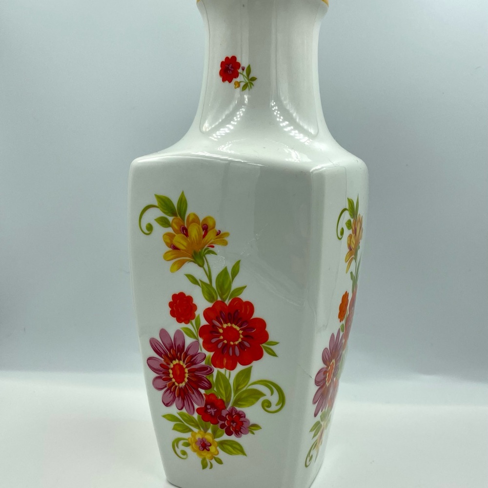 Hollohaza Hungarian floral vase 9.5 Inches Tall Grandma Core